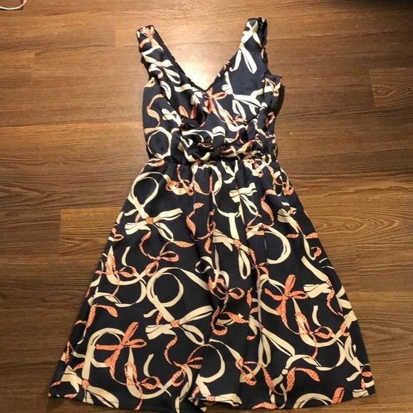 H&M V Neck Ruffle Bow Print Sleeveless Dress 2 - Picture 1 of 4